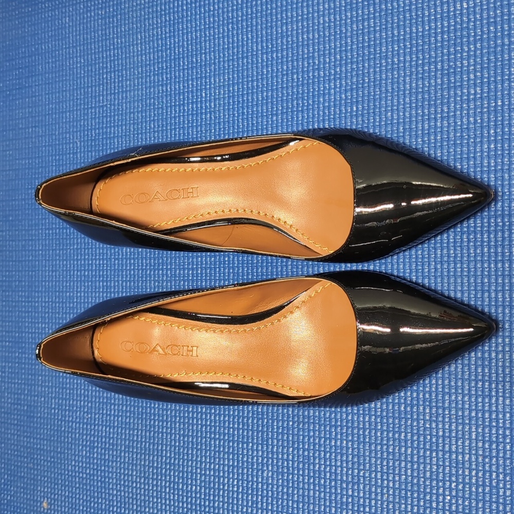 Coach Mid Heel Pump